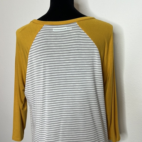 Maurices size M raglan sleeve gray and white stripes with mustard sleeves - Picture 6 of 8